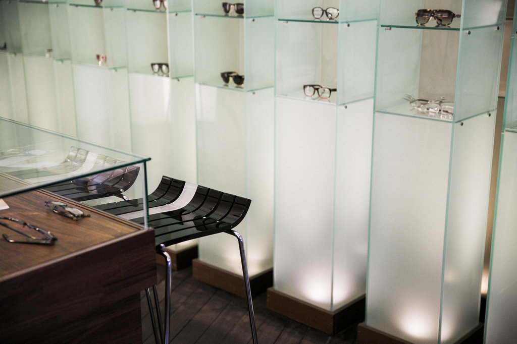 光明分子祝大家金蛇狂舞,幸福高歌.農曆新年店休時間發佈-光明分子.眼鏡