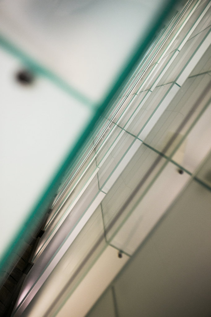 光明分子祝大家金蛇狂舞,幸福高歌.農曆新年店休時間發佈-光明分子.眼鏡