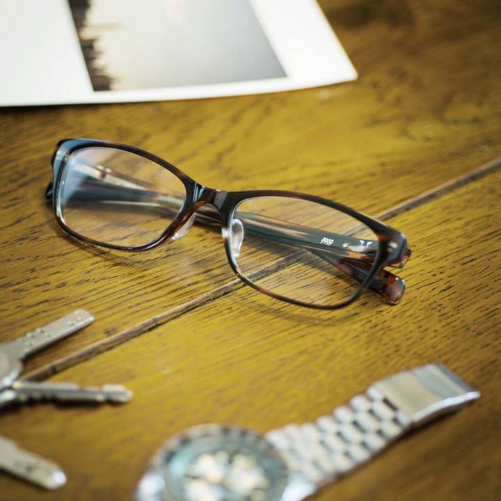 帶你剖析999.9 Four Nines日本神級眼鏡一秒舒適的奧秘－光明分子．眼鏡