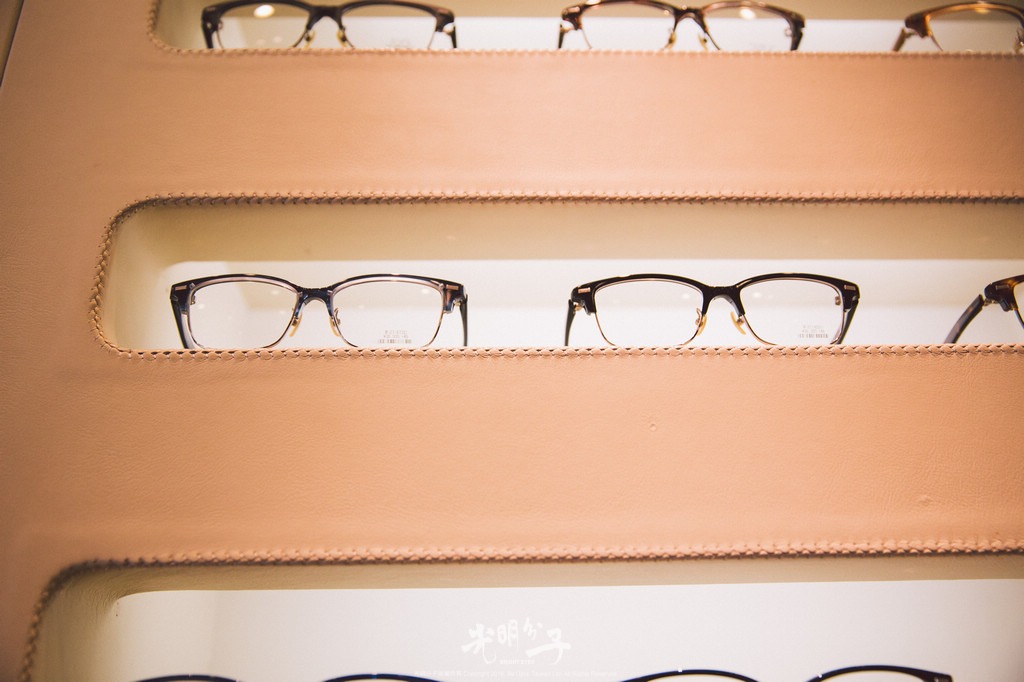 追求0.1的不完美．999.9眼鏡東京門市見學（上）－光明分子．眼鏡