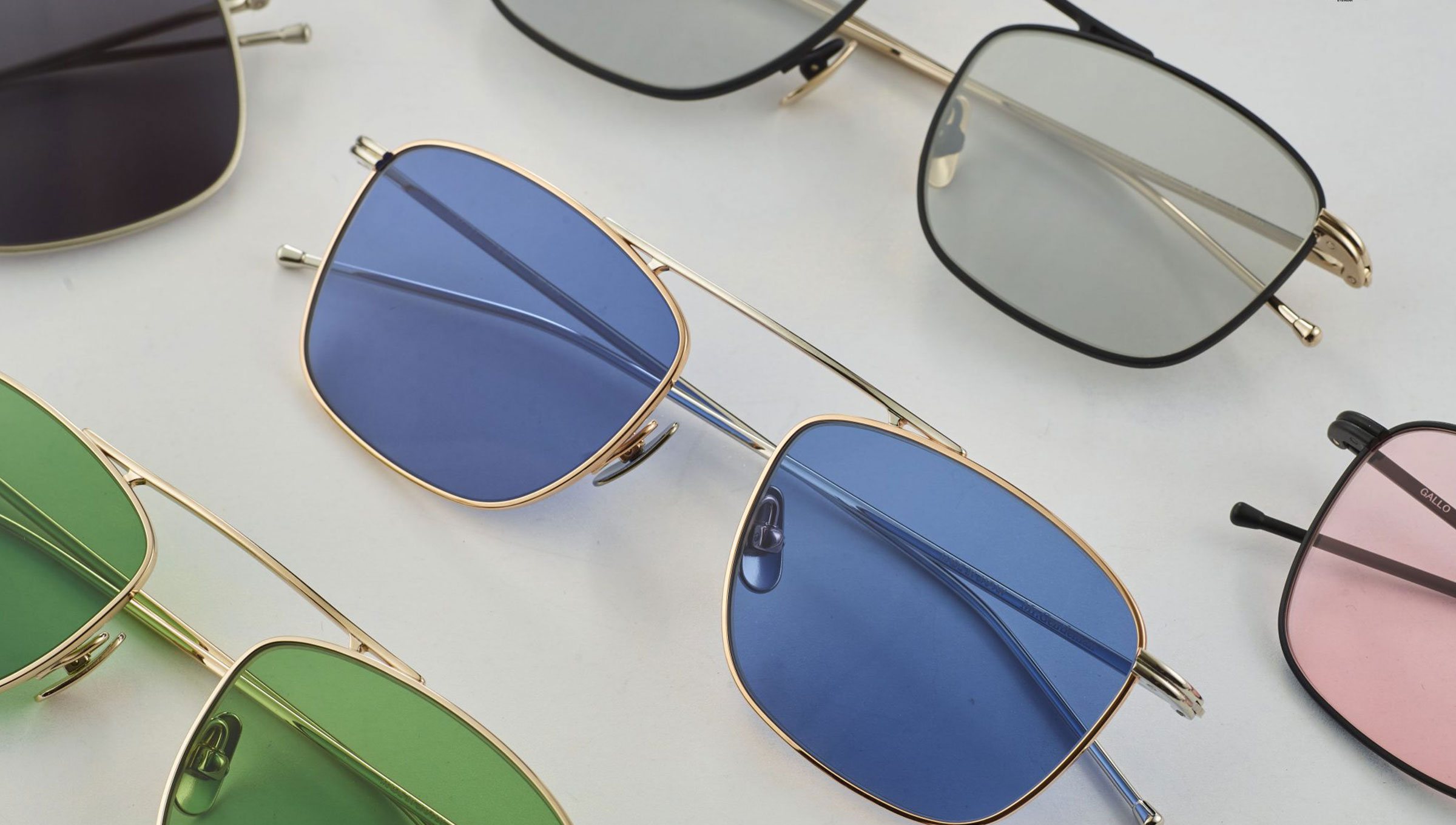 夏日墨鏡時尚・蔡司太陽智能鏡片隨你搭色－光明分子．眼鏡