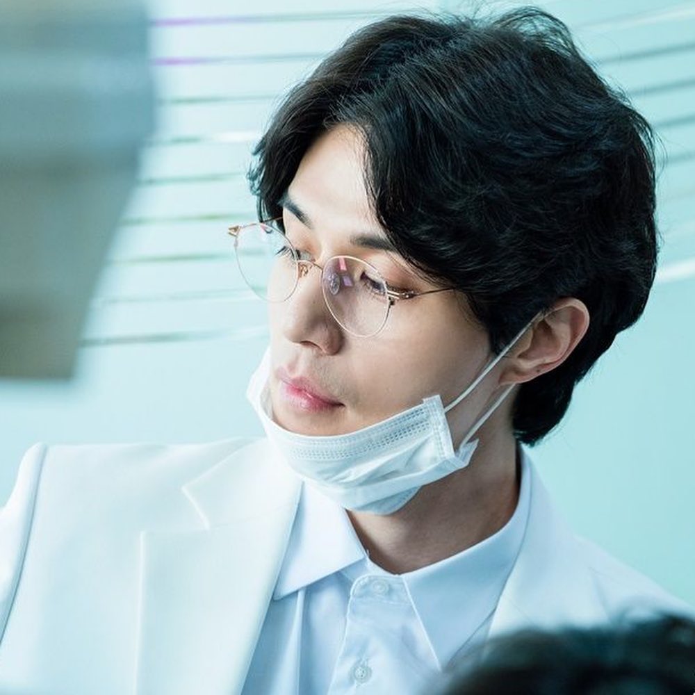 從韓劇戴你認識『PROJEKT  PRODUKT』眼鏡－光明分子．眼鏡