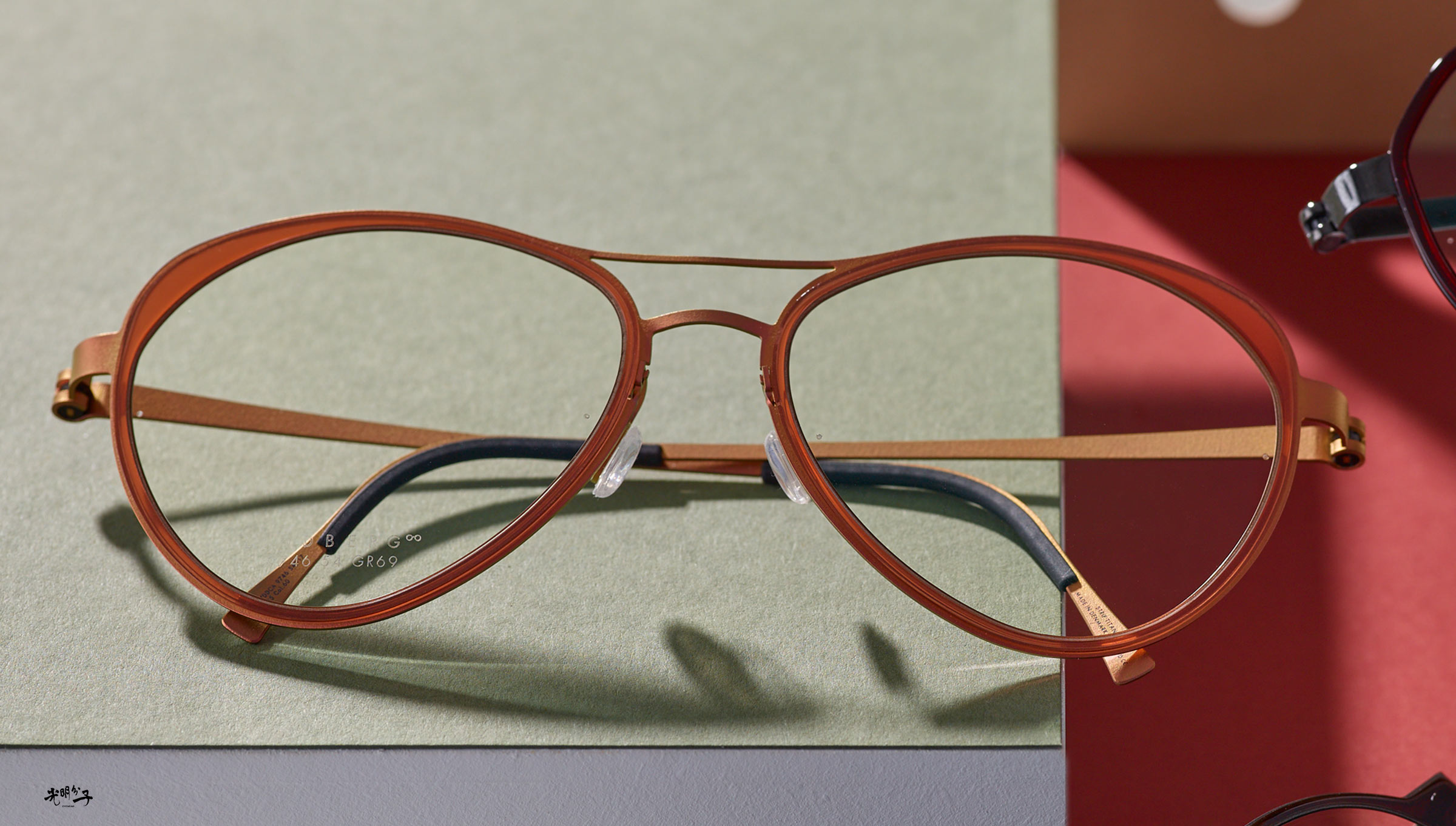 眼鏡舒適配戴的關鍵．眼鏡與耳朵的關係－光明分子．眼鏡