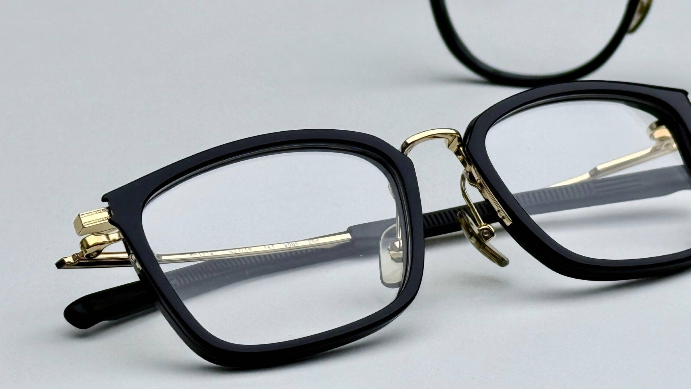 【光明分子嚴選．每週推薦】新手父母鏡框推薦－光明分子．眼鏡